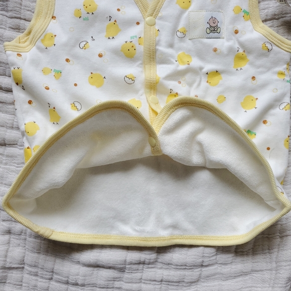 NWT Unisex Button Vest - Age 2 - Picture 7 of 7